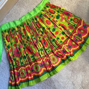 Amazing pleated folk apron! Flower design in lime, pink, yellow, red, green!